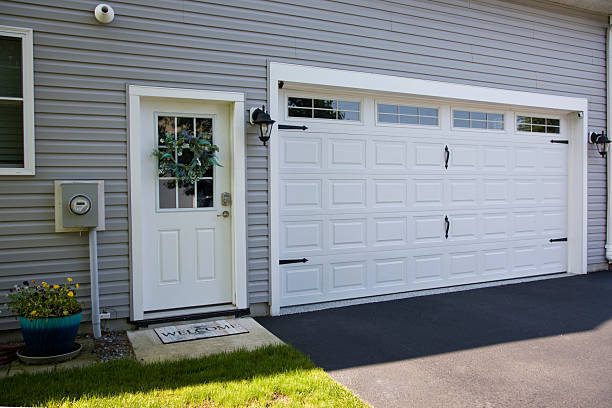 24/7 Emergency Garage Door Panel Replacement experts in Guernsey County County, OH